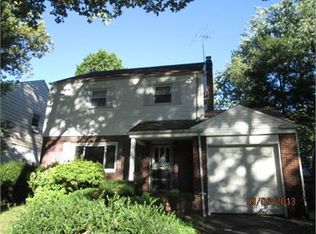 763 Stelton St, Teaneck, NJ 07666