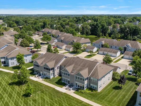 1734 Weatherstone Dr, Ann Arbor, MI 48108