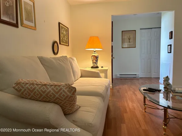 51 Markham Road, Brick, NJ 08724