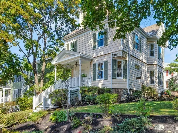 3 Crescent Hill Ave, Arlington, MA 02474