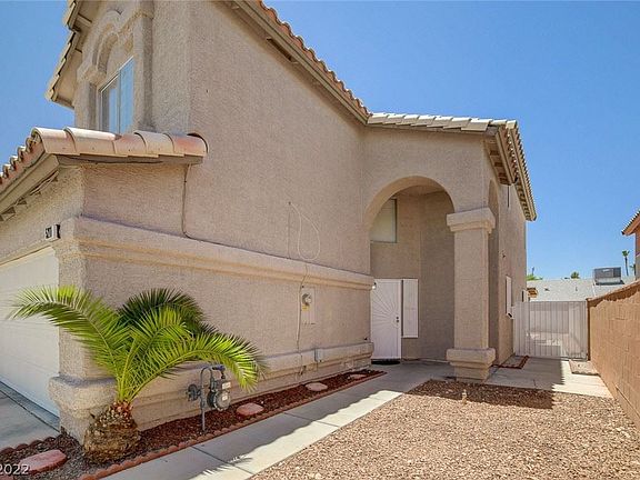 2nd image of 5211 Sandstone Dr