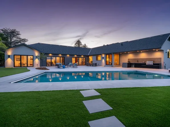 655 Hayne Rd, Hillsborough, CA 94010