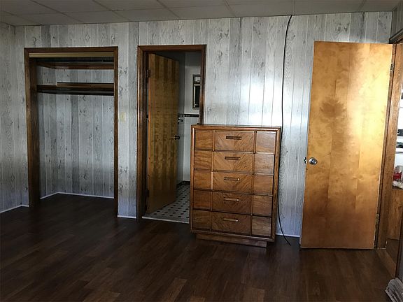 2nd image of 21720 Great Mills Rd