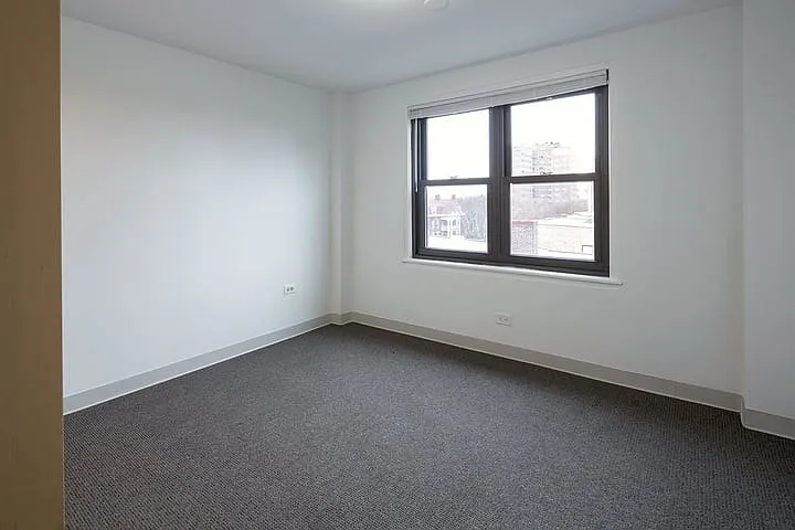 1400 E. 57th Street — Photo 31
