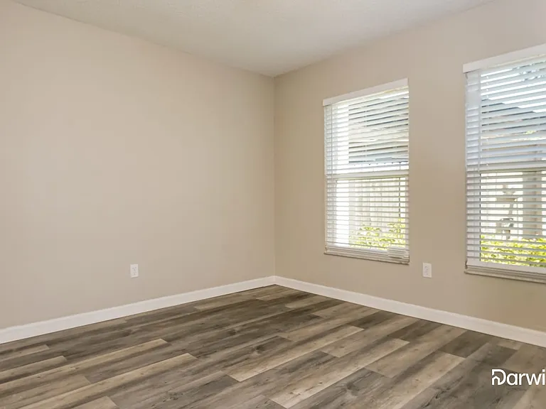 1504 Cougar Ct — Photo 12