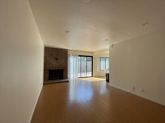 2nd image of 3246 Caminito Ameca