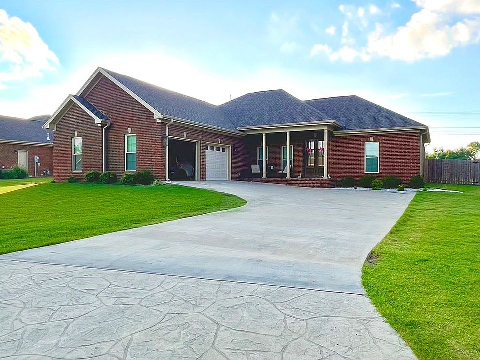 1st image of 271 Oldenburg Dr