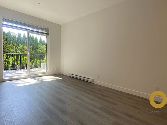 5th image of 700 Clarke Rd #203