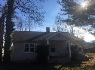 846 Sand Hill Rd, Asheville, NC 28806