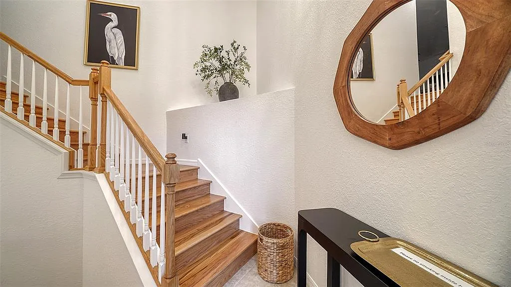 3 bed, 2.0 bath, 2108 sqft, $3,400 — Photo 3