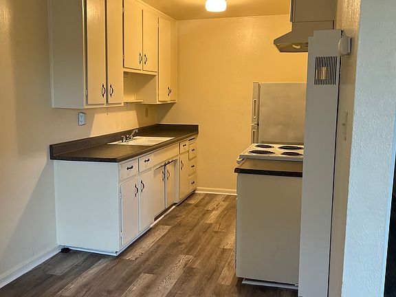 2nd image of 720 Plumas Ave APT 4