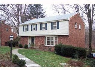 1797 Tilton Dr, Pittsburgh, PA 15241