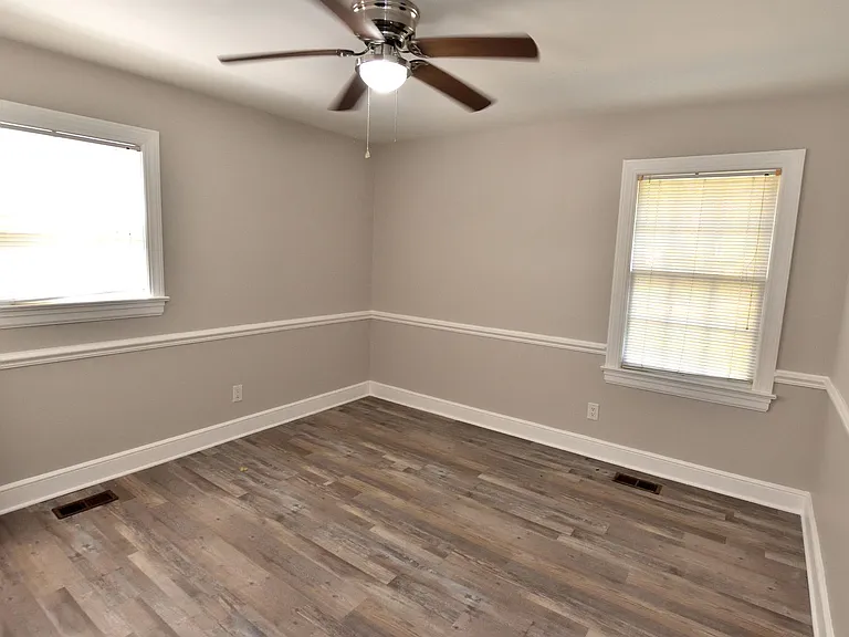 708 Cedarbrook Dr — Photo 14