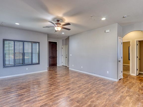 4th image of 14382 Loma Esmeralda Dr