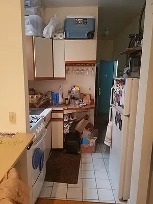 Rented by Chartwell Manhattan Realty | media 37