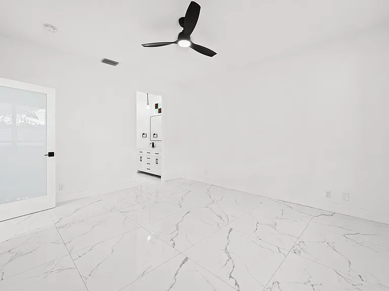 1209 Olympic Cir — Photo 36