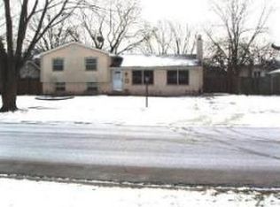 177 E Farmgate Ln, South Barrington, IL 60067