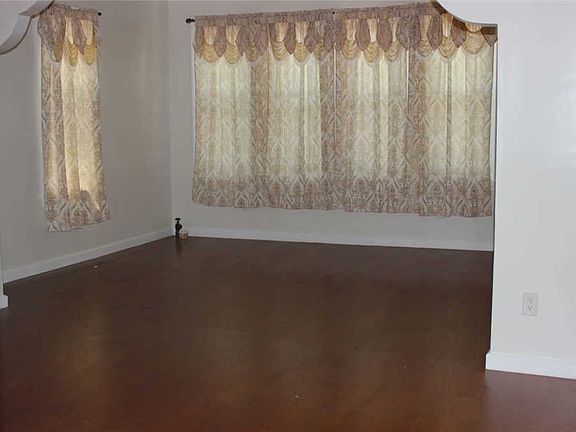 4th image of 10745 Lefferts Blvd Floor 2