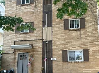 654 6th St APT 4, Oakmont, PA 15139