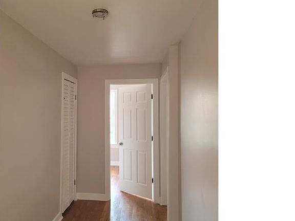 5th image of 5035 W West End Ave #2