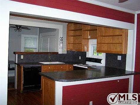 4th image of 1318 N Bronough St #9
