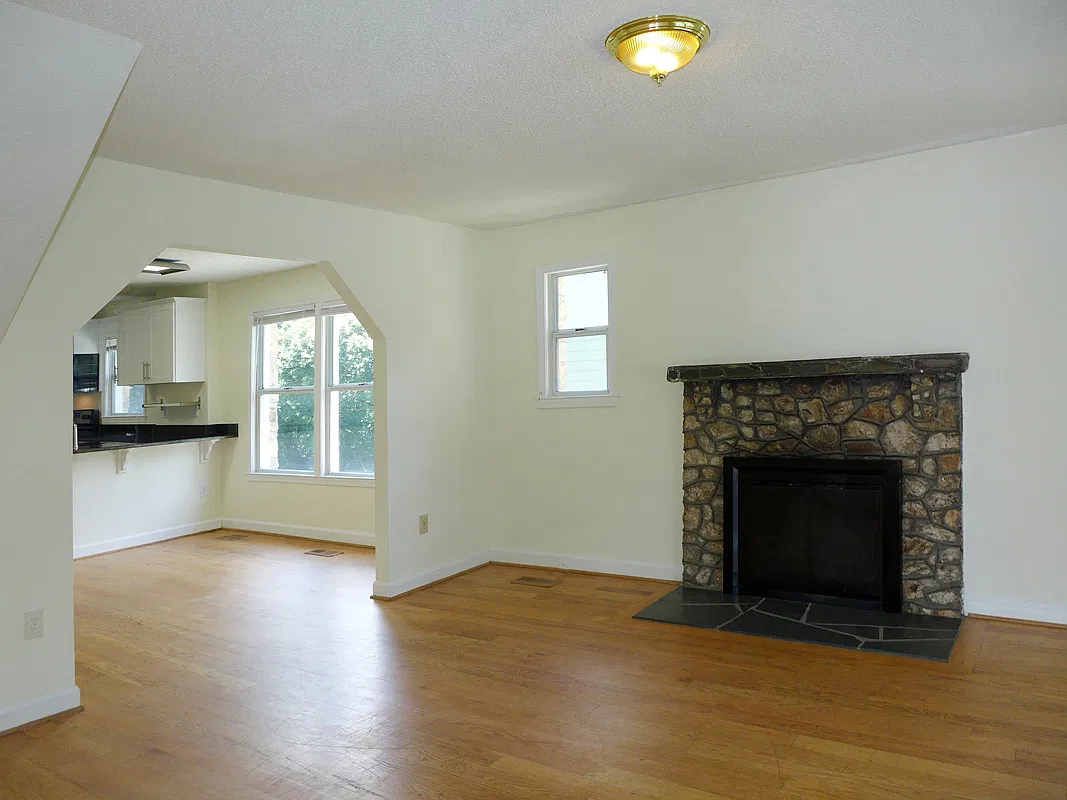 5 bed, 1852 sqft, $4,995 — Photo 3