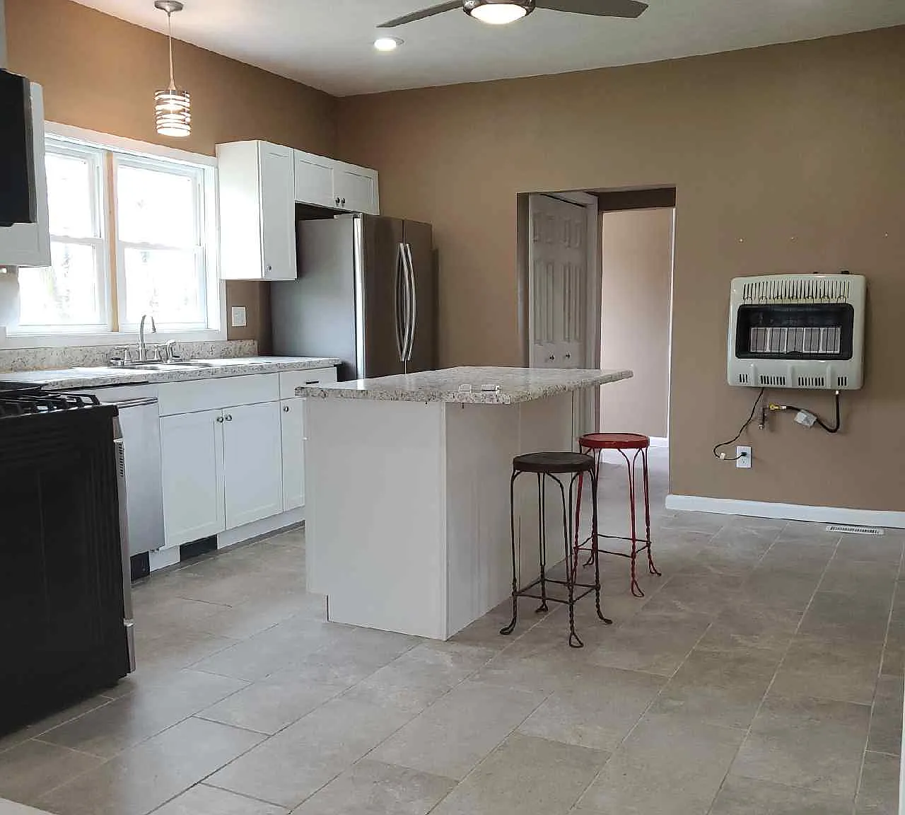 407 S Lincoln Ave - 1 — Photo 4