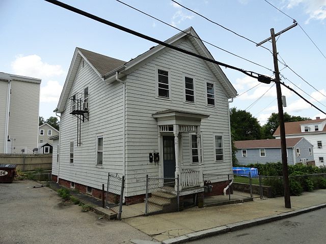 2nd image of 81 2nd St