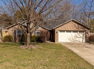 7003 Cedar Knoll Dr, Sellersburg, IN 47172