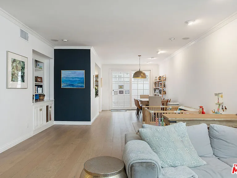 1802 California Ave — Photo 1