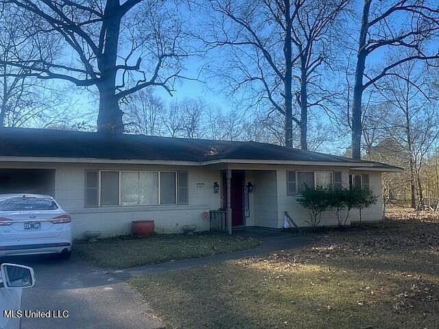 1st image of 305 Francis St