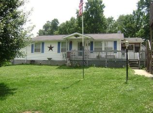 141 Sue Ann Addition, Mount Hope, WV 25880