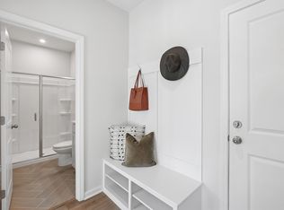 1046 Zelkova Ln, Chapel Hill, NC 27517