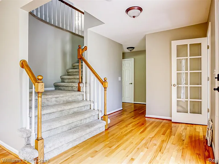 1346 Arbor Creek Dr — Photo 4
