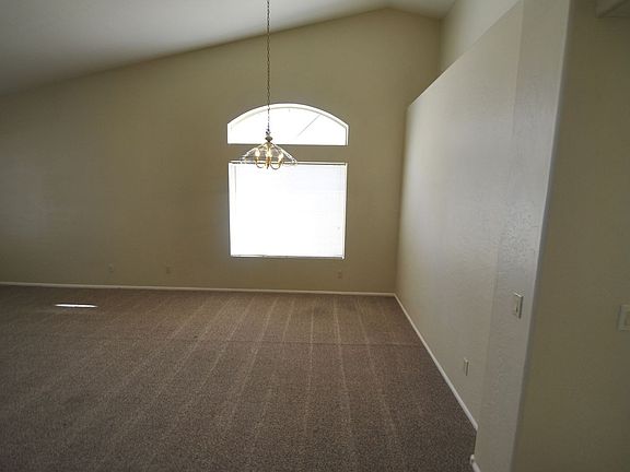 4th image of 3220 N Copenhagen Dr
