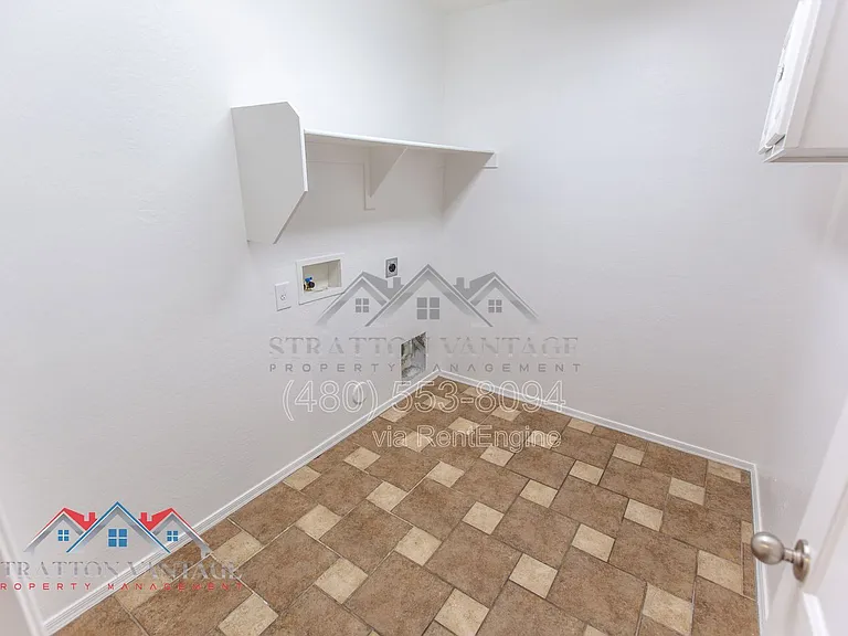 110 N Cholla St — Photo 27
