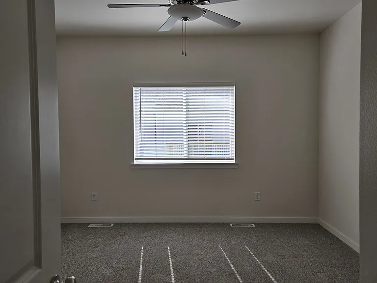 1609-1615-1654 Aspen Ct — Photo 26