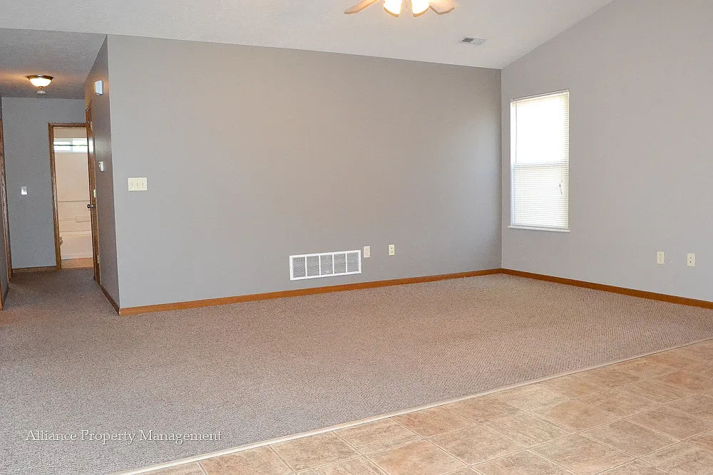 Brookmont Dr. 516-518 — Photo 3