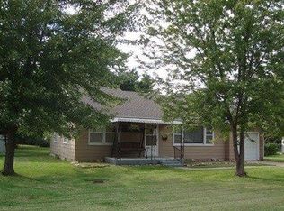 119 S Roosevelt St, Marion, KS 66861