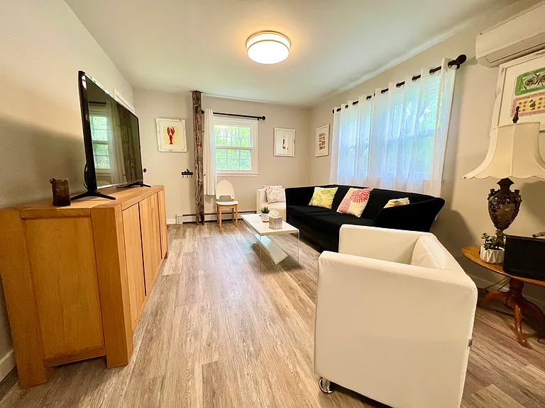 22 Long Beach Ln — Photo 3