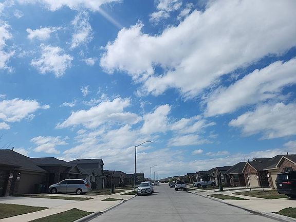 4th image of 621 Spaulding St