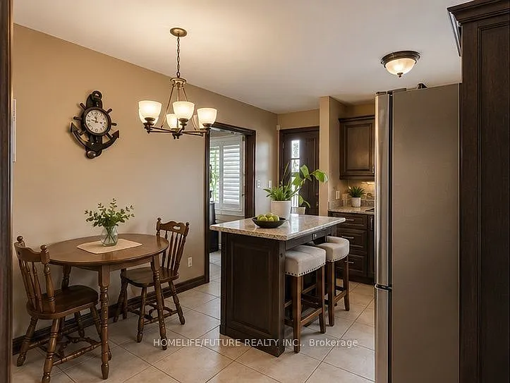 214 Windsor St #UPPER — Photo 6