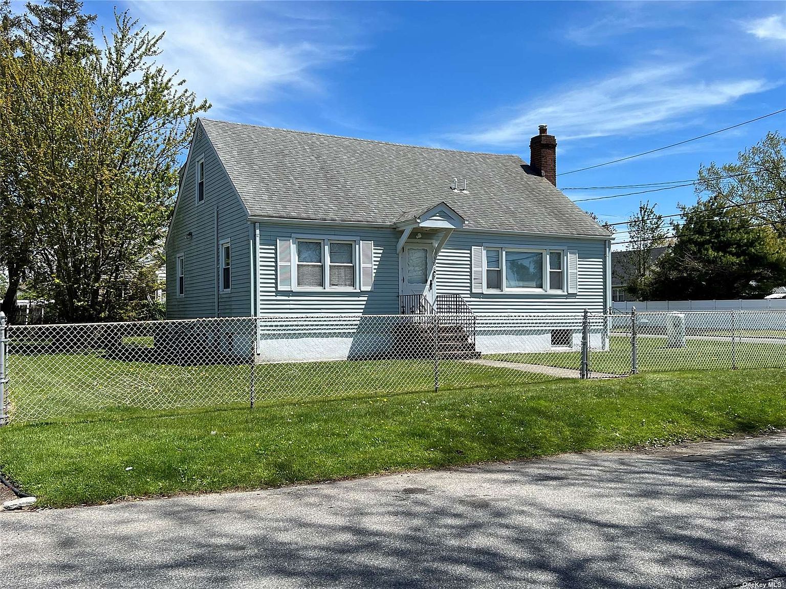 386 Saint Anns Avenue, Copiague, NY 11726 Zillow