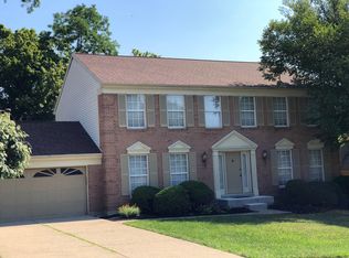 2042 Lakelyn Ct, Crescent Springs, KY 41017