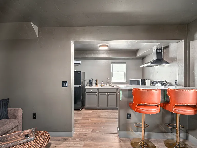 219 E Coeur Dalene Lake Dr #10 — Photo 5