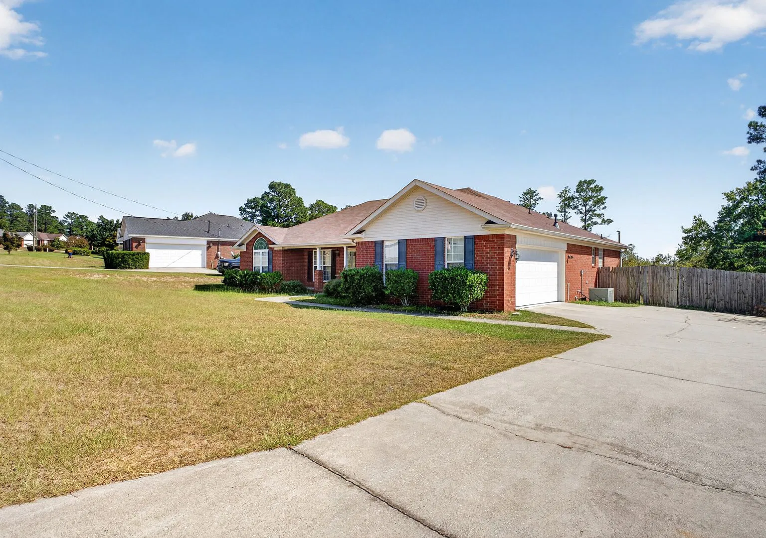 1844 Beaver Creek Lane — Photo 3