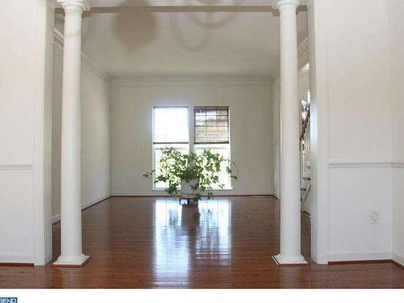 3rd image of 5320 Countryside Dr