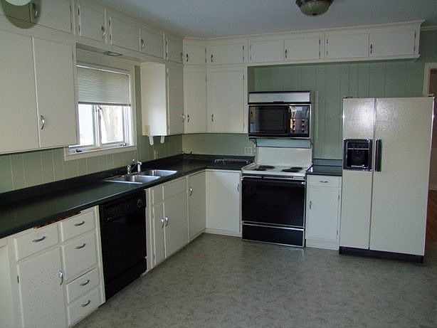 2nd image of 1205 Lochedem Dr