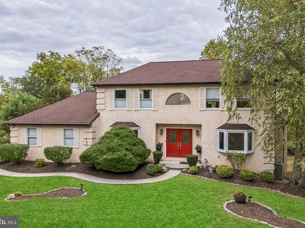 3001 Green Ridge Dr, East Norriton, PA 19403