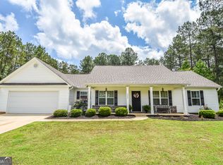 111 Needleleaf Ct, Barnesville, GA 30204